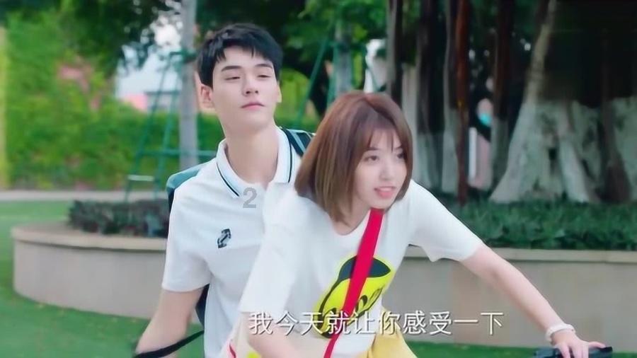 不想上班了好想谈一场你妈妈拿着一千万让我离开你的恋爱怎么回？游戏画面