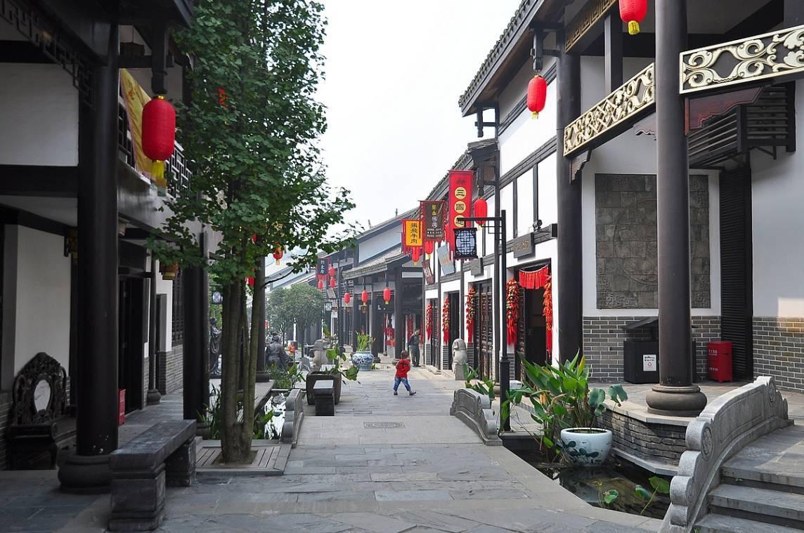 滚动的奶酪